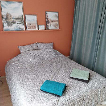 Appartement Cosy Proche Disney Ferrières-en-Brie Esterno foto
